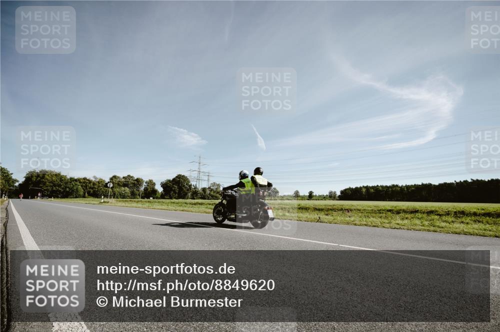 07.09.2025 - 19. Norderstedt Triathlon Michael Burmester http://msf.ph/oto/8849620 07.09.2025 10:30:49 Radfahren  meine-sportfotos.de