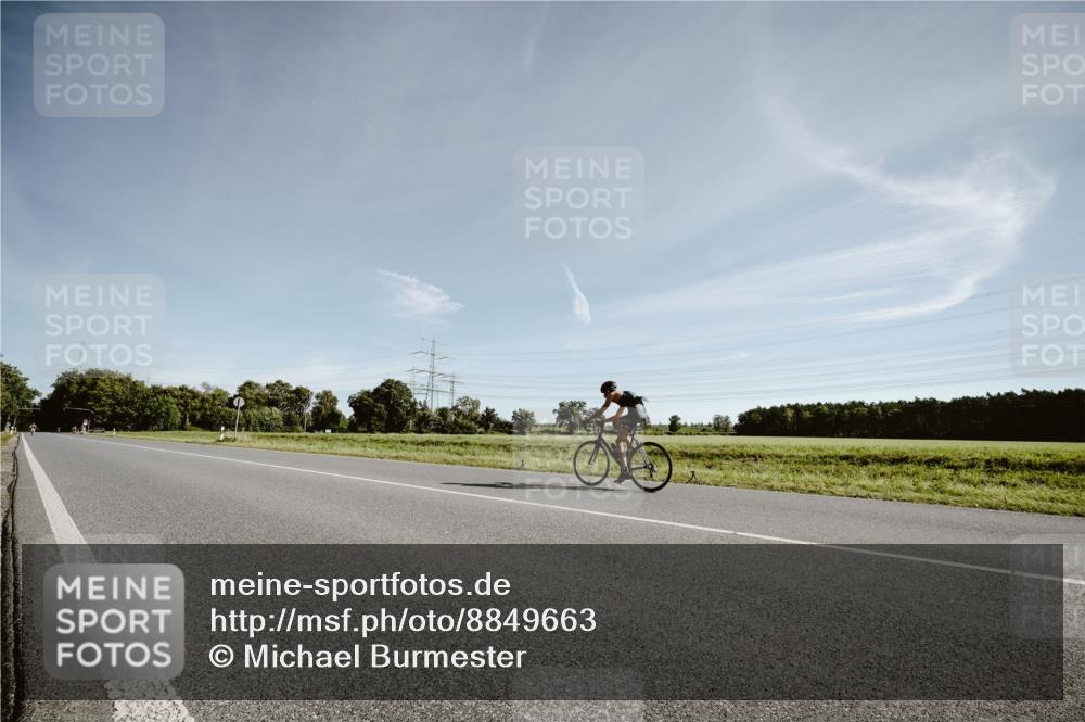 07.09.2025 - 19. Norderstedt Triathlon Michael Burmester http://msf.ph/oto/8849663 07.09.2025 10:31:36 Radfahren  meine-sportfotos.de