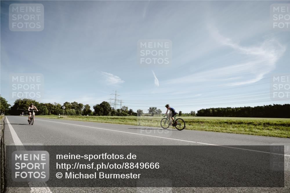 07.09.2025 - 19. Norderstedt Triathlon Michael Burmester http://msf.ph/oto/8849666 07.09.2025 10:31:48 Radfahren 1131 meine-sportfotos.de