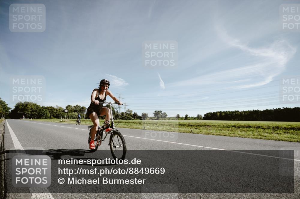 07.09.2025 - 19. Norderstedt Triathlon Michael Burmester http://msf.ph/oto/8849669 07.09.2025 10:31:50 Radfahren 1131 meine-sportfotos.de