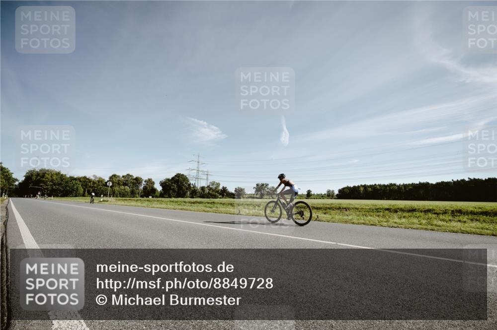 07.09.2025 - 19. Norderstedt Triathlon Michael Burmester http://msf.ph/oto/8849728 07.09.2025 10:33:31 Radfahren  meine-sportfotos.de