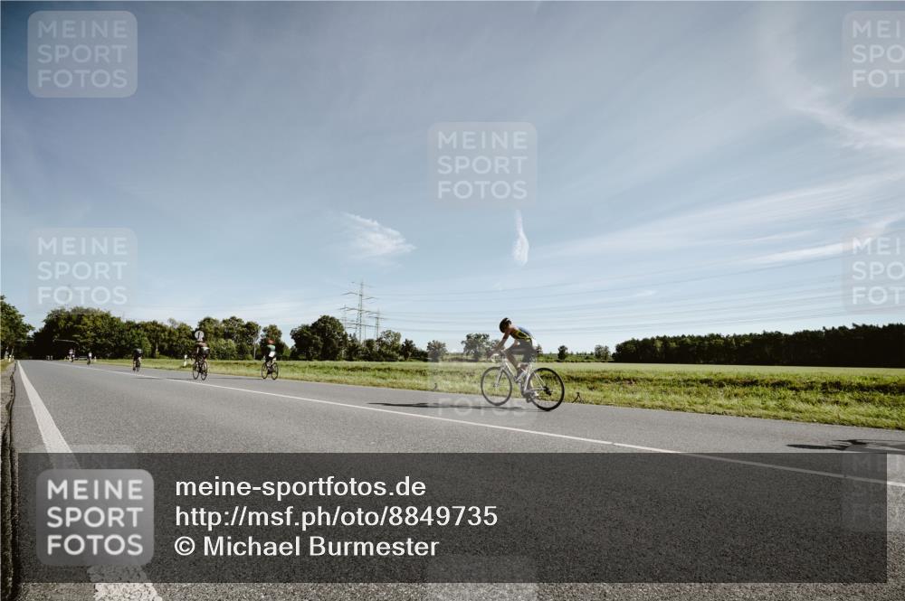 07.09.2025 - 19. Norderstedt Triathlon Michael Burmester http://msf.ph/oto/8849735 07.09.2025 10:33:39 Radfahren  meine-sportfotos.de