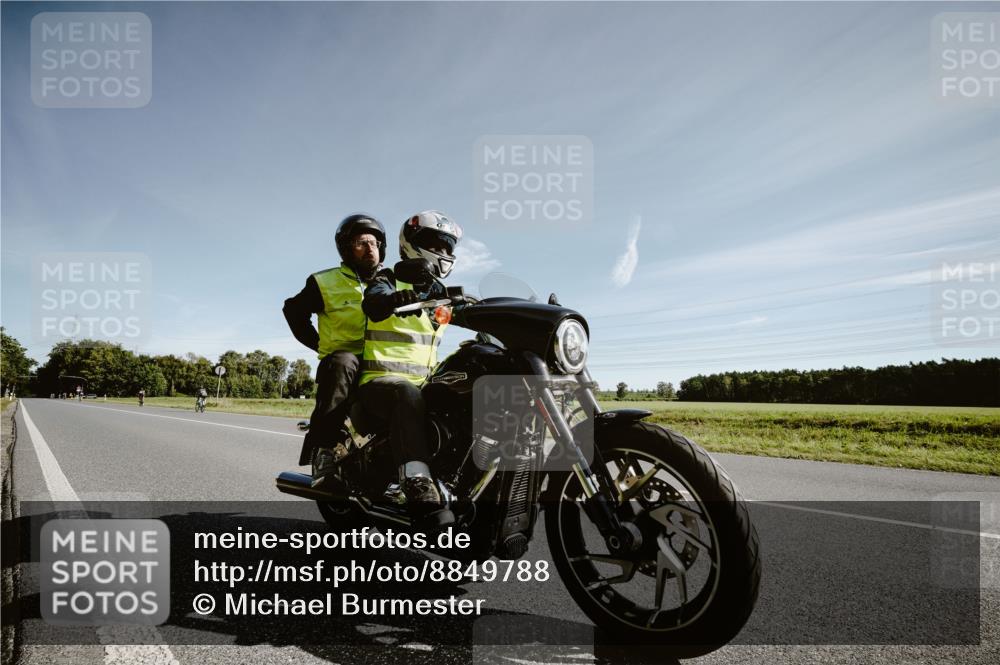 07.09.2025 - 19. Norderstedt Triathlon Michael Burmester http://msf.ph/oto/8849788 07.09.2025 10:35:54 Radfahren 675 meine-sportfotos.de
