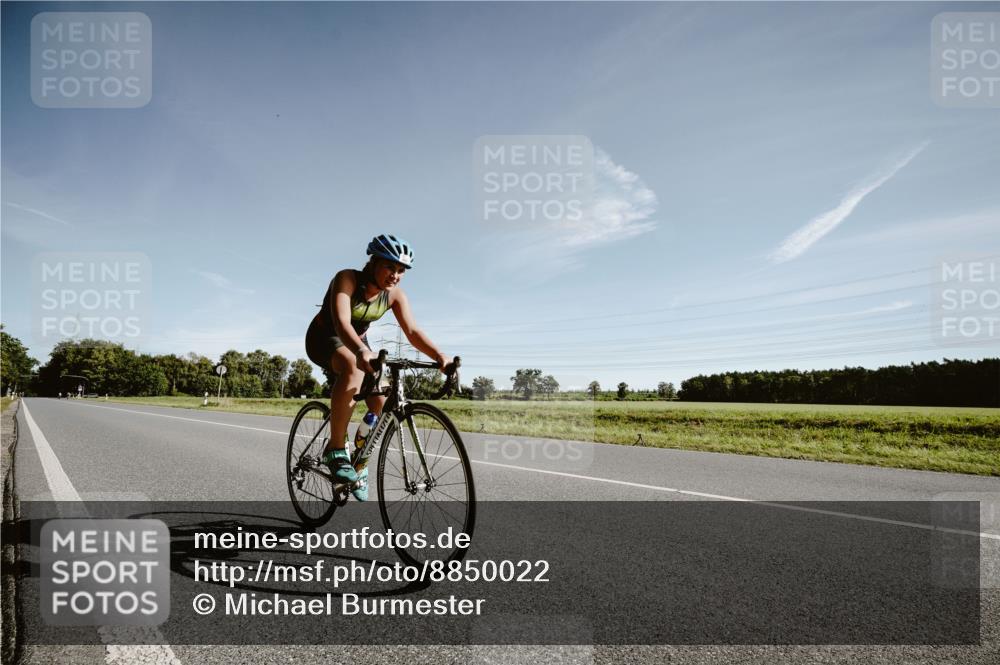 07.09.2025 - 19. Norderstedt Triathlon Michael Burmester http://msf.ph/oto/8850022 07.09.2025 10:42:06 Radfahren 60, 105 meine-sportfotos.de