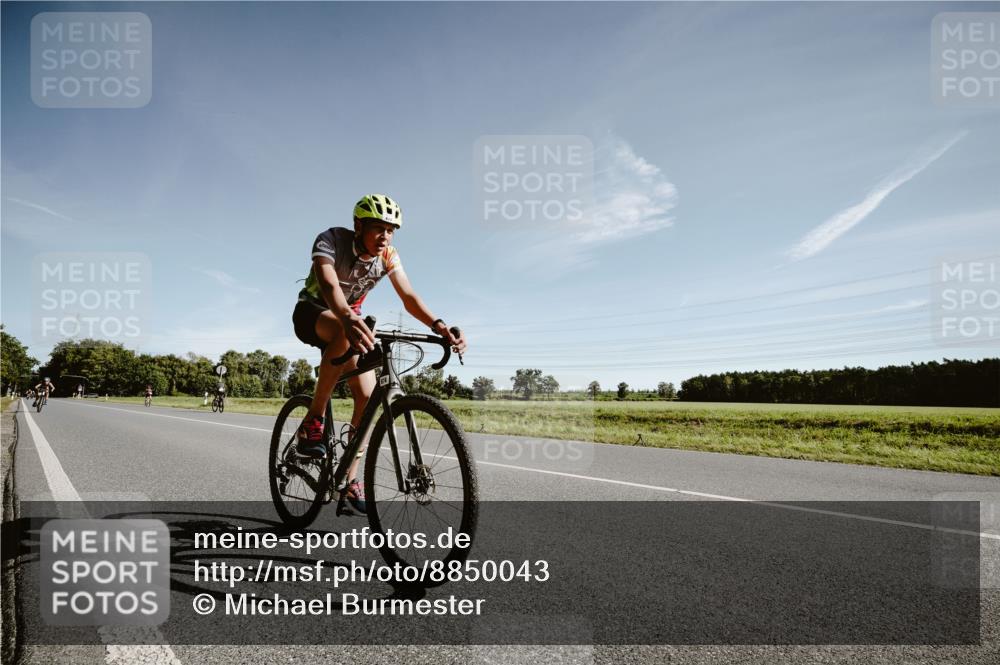 07.09.2025 - 19. Norderstedt Triathlon Michael Burmester http://msf.ph/oto/8850043 07.09.2025 10:42:39 Radfahren 130, 674 meine-sportfotos.de
