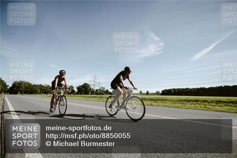 07.09.2025 - 19. Norderstedt Triathlon Michael Burmester http://msf.ph/oto/8850055 07.09.2025 10:43:04 Radfahren 635, 693 meine-sportfotos.de