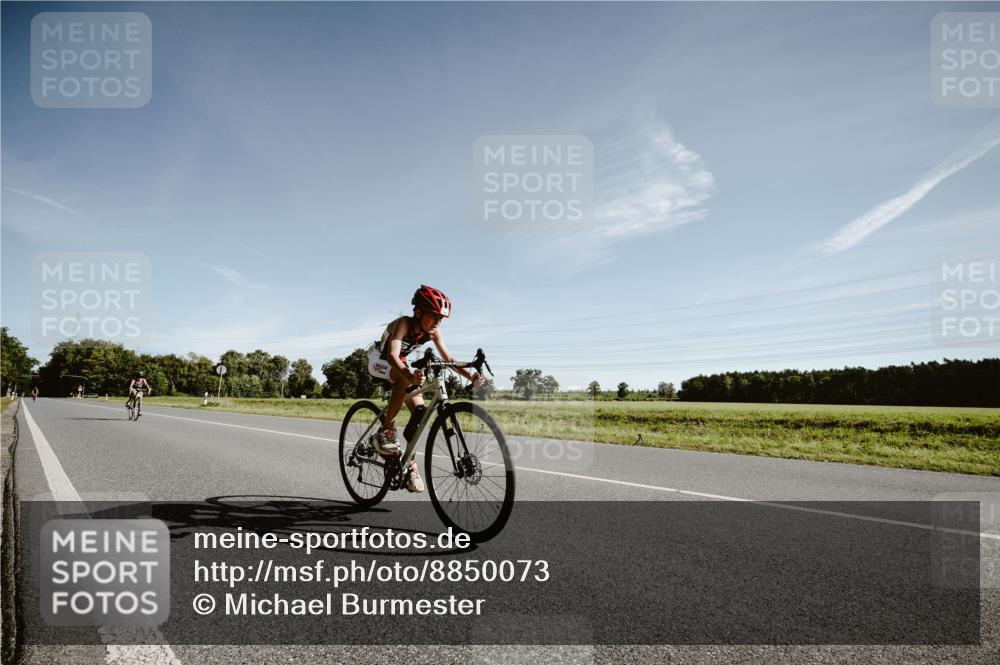 07.09.2025 - 19. Norderstedt Triathlon Michael Burmester http://msf.ph/oto/8850073 07.09.2025 10:43:34 Radfahren 61, 129 meine-sportfotos.de