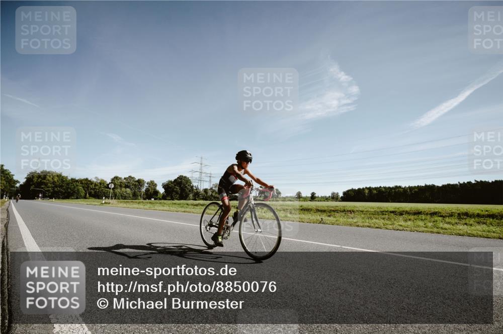 07.09.2025 - 19. Norderstedt Triathlon Michael Burmester http://msf.ph/oto/8850076 07.09.2025 10:43:36 Radfahren 61, 129 meine-sportfotos.de