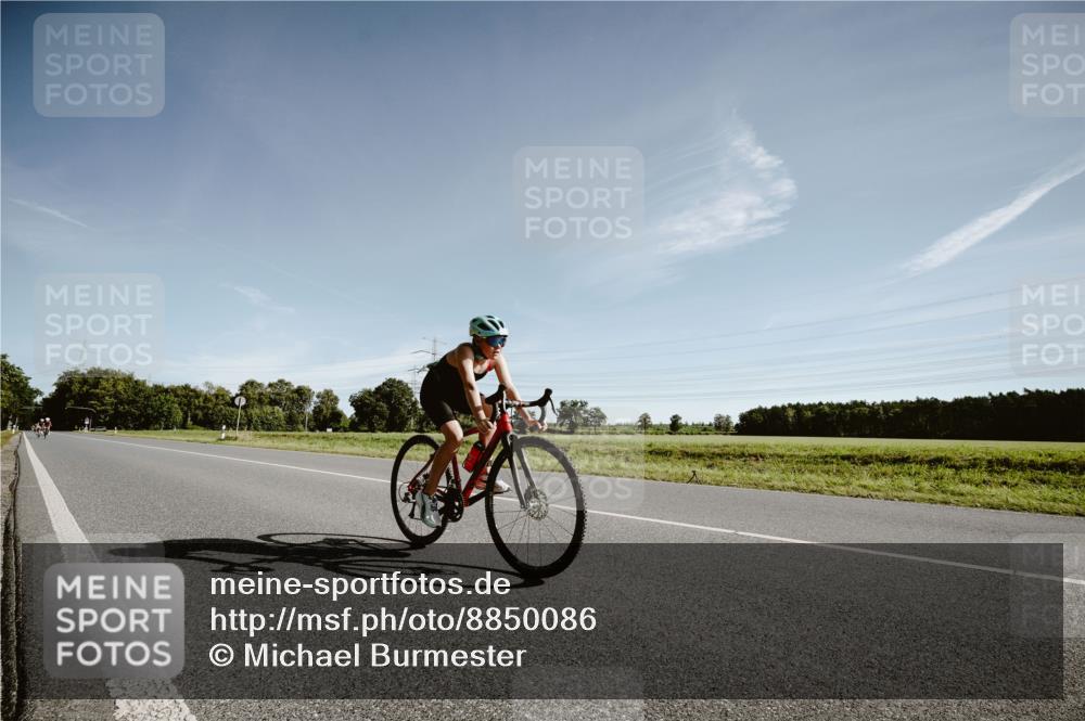 07.09.2025 - 19. Norderstedt Triathlon Michael Burmester http://msf.ph/oto/8850086 07.09.2025 10:44:02 Radfahren 113 meine-sportfotos.de