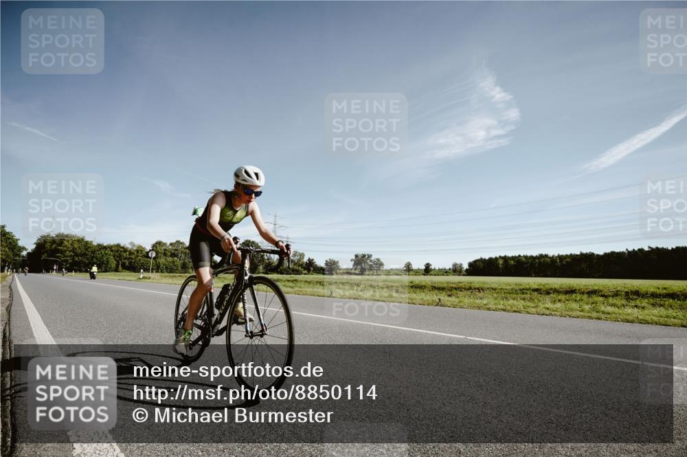 07.09.2025 - 19. Norderstedt Triathlon Michael Burmester http://msf.ph/oto/8850114 07.09.2025 10:44:32 Radfahren 127 meine-sportfotos.de