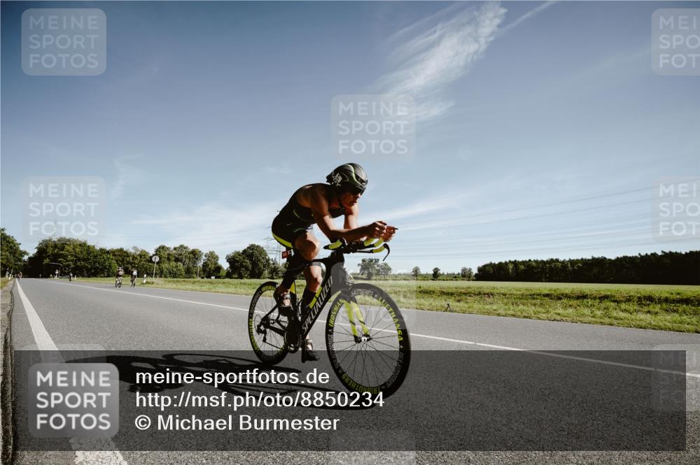 07.09.2025 - 19. Norderstedt Triathlon Michael Burmester http://msf.ph/oto/8850234 07.09.2025 11:03:07 Radfahren 225 meine-sportfotos.de