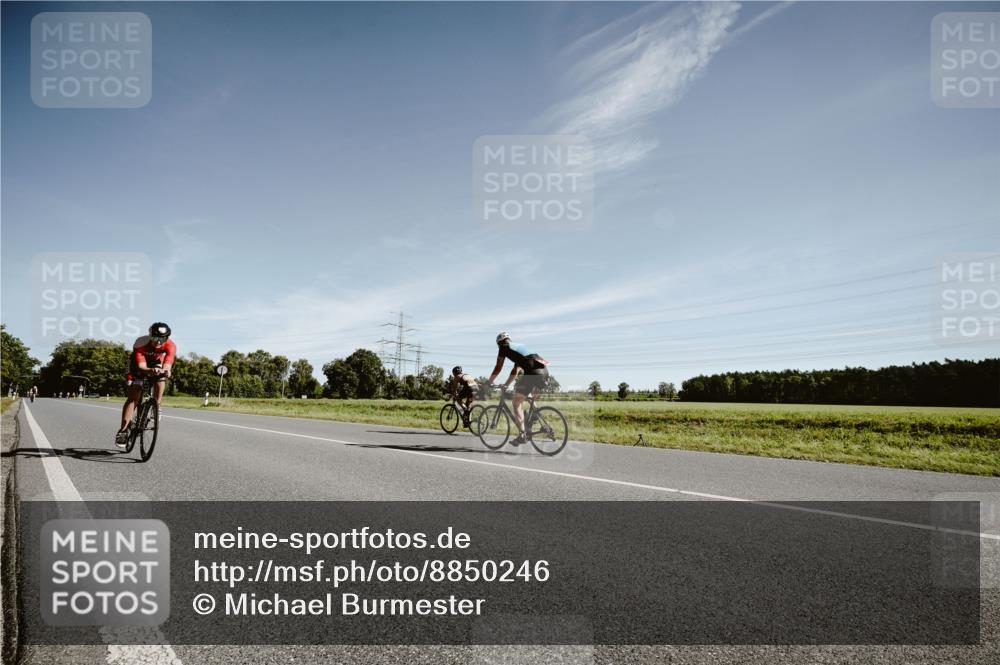 07.09.2025 - 19. Norderstedt Triathlon Michael Burmester http://msf.ph/oto/8850246 07.09.2025 11:03:20 Radfahren 231, 1335 meine-sportfotos.de