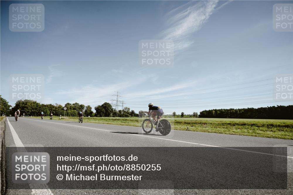 07.09.2025 - 19. Norderstedt Triathlon Michael Burmester http://msf.ph/oto/8850255 07.09.2025 11:03:24 Radfahren 1180 meine-sportfotos.de