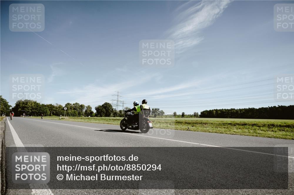 07.09.2025 - 19. Norderstedt Triathlon Michael Burmester http://msf.ph/oto/8850294 07.09.2025 11:04:05 Radfahren 1196 meine-sportfotos.de