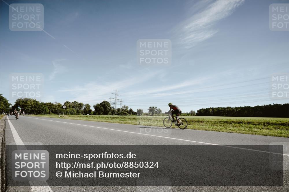 07.09.2025 - 19. Norderstedt Triathlon Michael Burmester http://msf.ph/oto/8850324 07.09.2025 11:05:14 Radfahren 844, 1173 meine-sportfotos.de