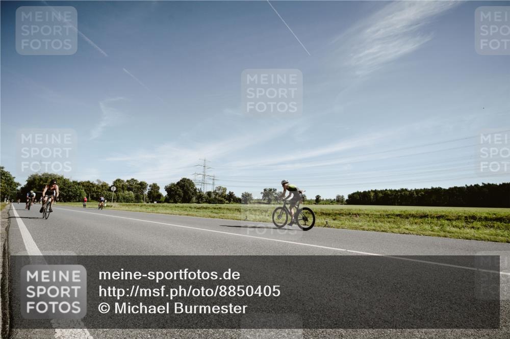 07.09.2025 - 19. Norderstedt Triathlon Michael Burmester http://msf.ph/oto/8850405 07.09.2025 11:06:38 Radfahren 749, 1162, 1202, 1203 meine-sportfotos.de