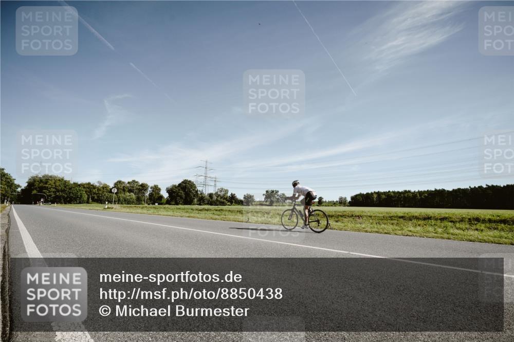 07.09.2025 - 19. Norderstedt Triathlon Michael Burmester http://msf.ph/oto/8850438 07.09.2025 11:07:20 Radfahren  meine-sportfotos.de