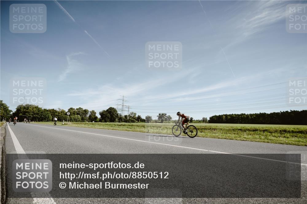 07.09.2025 - 19. Norderstedt Triathlon Michael Burmester http://msf.ph/oto/8850512 07.09.2025 11:08:29 Radfahren  meine-sportfotos.de