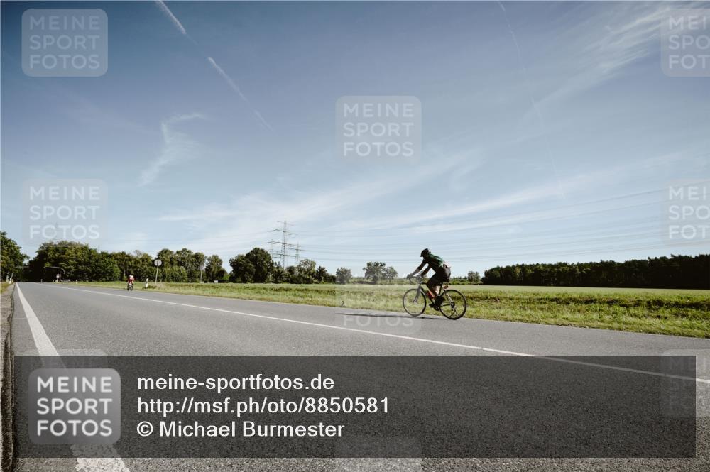 07.09.2025 - 19. Norderstedt Triathlon Michael Burmester http://msf.ph/oto/8850581 07.09.2025 11:09:19 Radfahren  meine-sportfotos.de