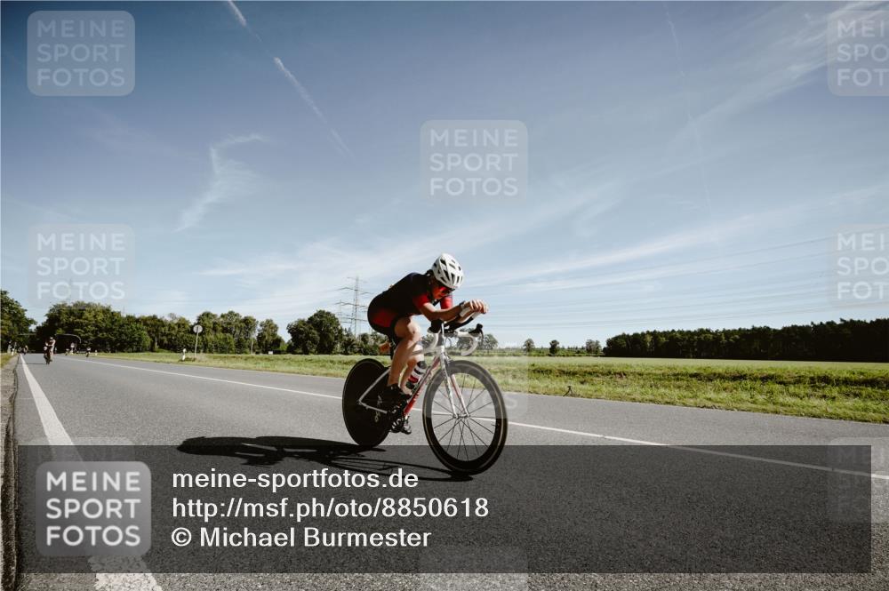 07.09.2025 - 19. Norderstedt Triathlon Michael Burmester http://msf.ph/oto/8850618 07.09.2025 11:09:57 Radfahren 834, 1181 meine-sportfotos.de