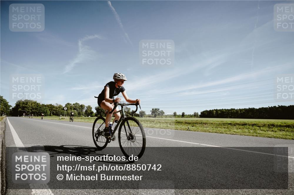 07.09.2025 - 19. Norderstedt Triathlon Michael Burmester http://msf.ph/oto/8850742 07.09.2025 11:11:55 Radfahren 1257, 1314 meine-sportfotos.de