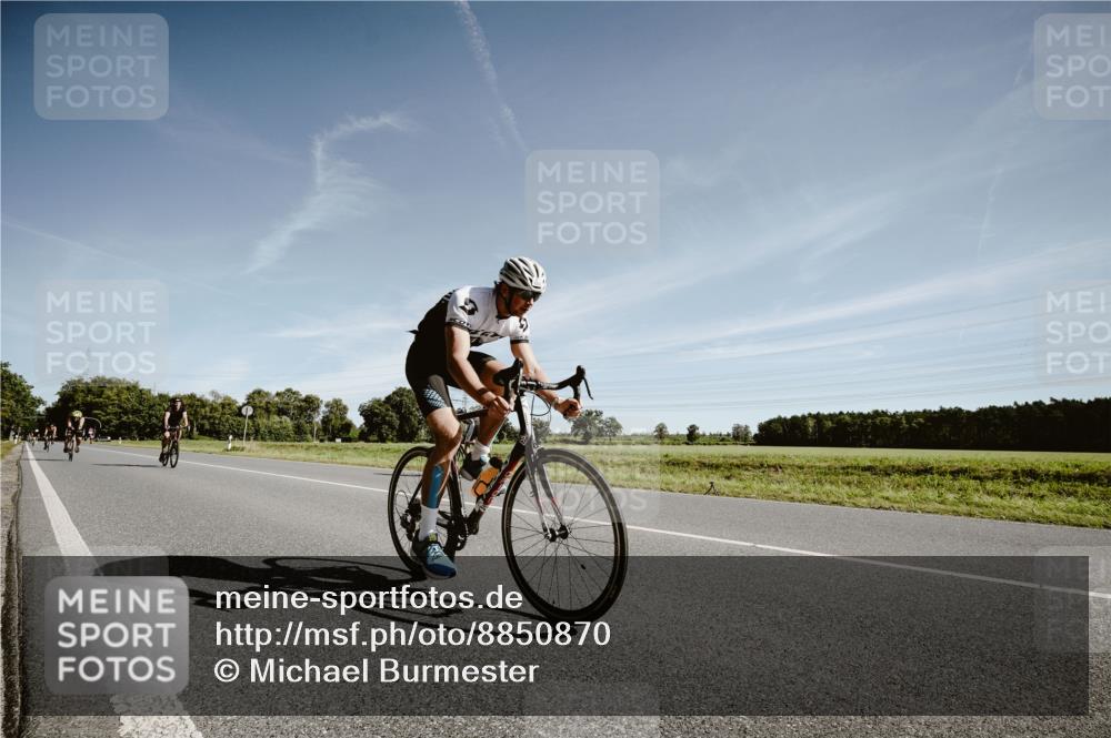 07.09.2025 - 19. Norderstedt Triathlon Michael Burmester http://msf.ph/oto/8850870 07.09.2025 11:12:44 Radfahren 1195, 1206, 1219, 1323 meine-sportfotos.de