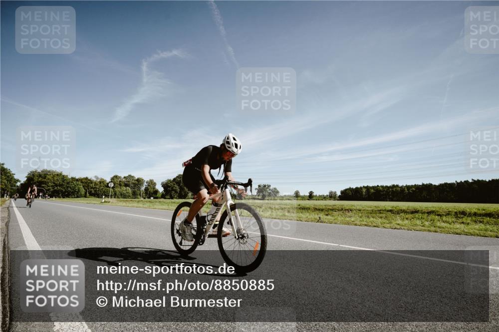07.09.2025 - 19. Norderstedt Triathlon Michael Burmester http://msf.ph/oto/8850885 07.09.2025 11:12:52 Radfahren 1308, 1313 meine-sportfotos.de