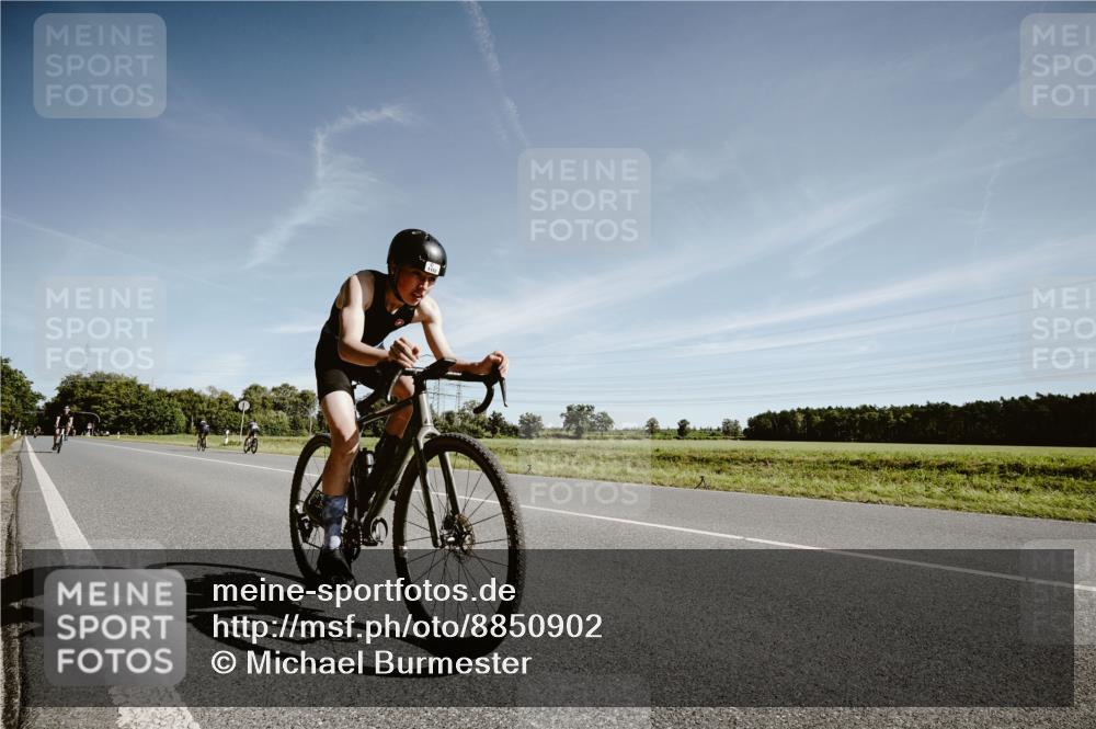 07.09.2025 - 19. Norderstedt Triathlon Michael Burmester http://msf.ph/oto/8850902 07.09.2025 11:12:59 Radfahren 306, 1152 meine-sportfotos.de