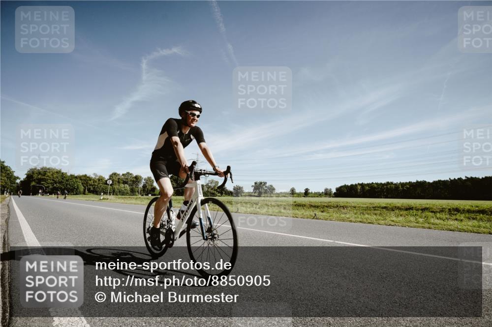 07.09.2025 - 19. Norderstedt Triathlon Michael Burmester http://msf.ph/oto/8850905 07.09.2025 11:13:01 Radfahren 306, 1152 meine-sportfotos.de