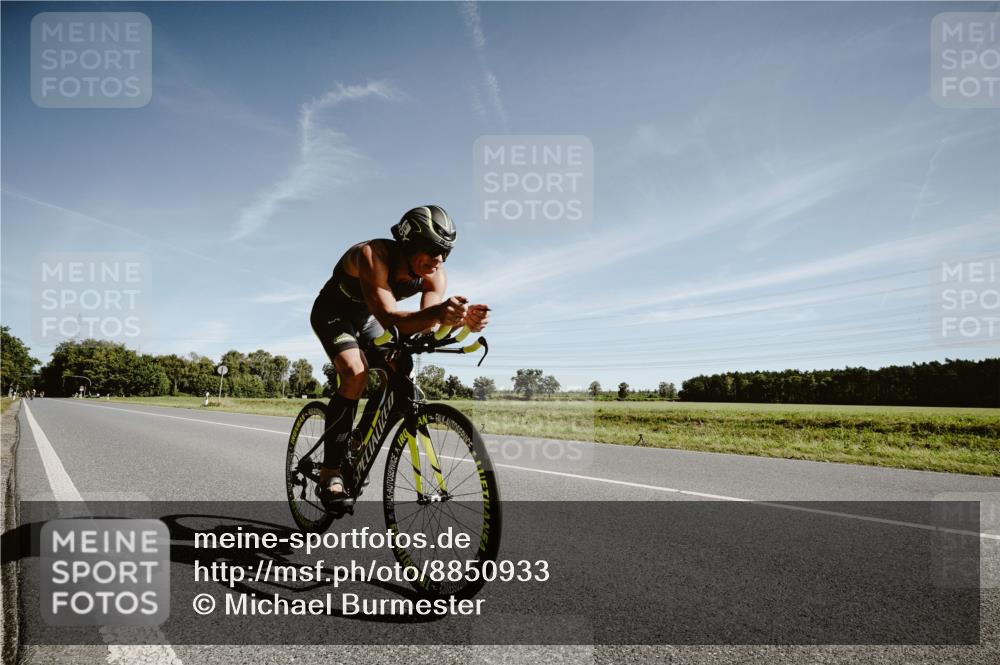 07.09.2025 - 19. Norderstedt Triathlon Michael Burmester http://msf.ph/oto/8850933 07.09.2025 11:13:40 Radfahren 225 meine-sportfotos.de