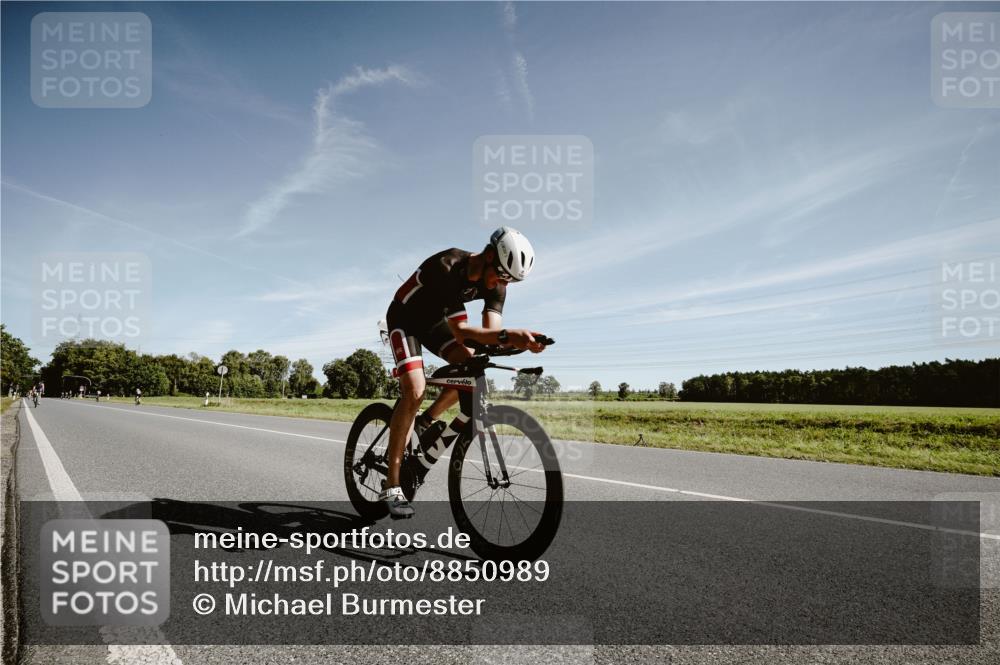 07.09.2025 - 19. Norderstedt Triathlon Michael Burmester http://msf.ph/oto/8850989 07.09.2025 11:14:21 Radfahren 296, 1355 meine-sportfotos.de