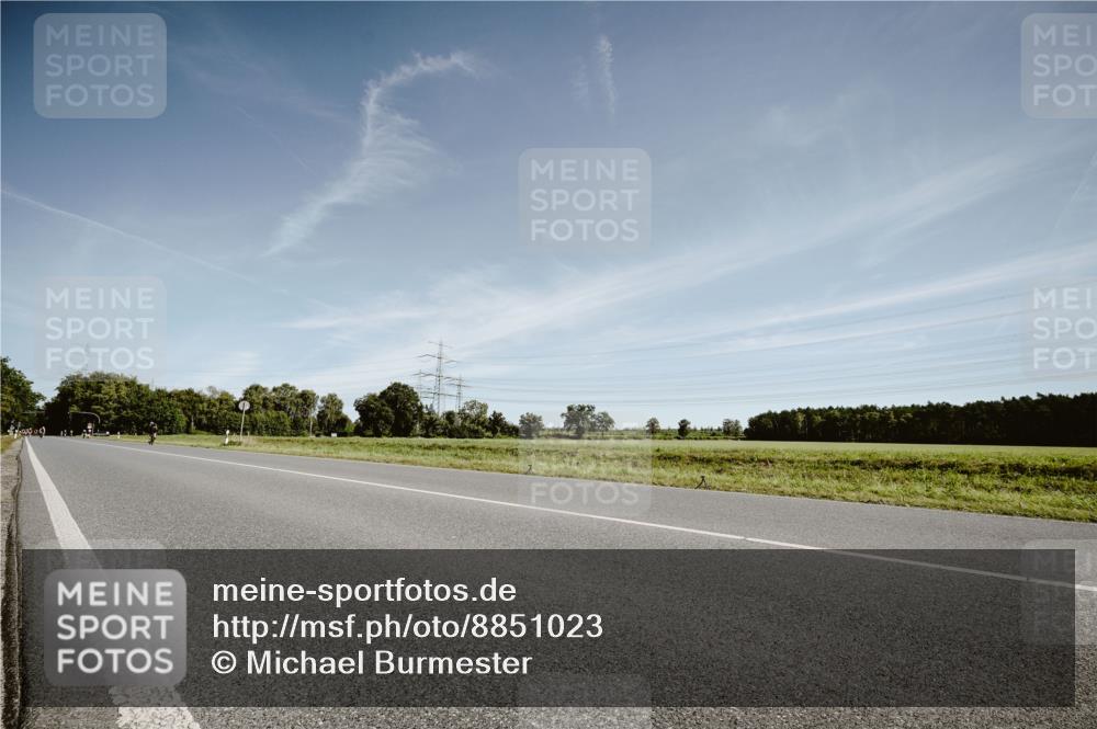 07.09.2025 - 19. Norderstedt Triathlon Michael Burmester http://msf.ph/oto/8851023 07.09.2025 11:15:02 Radfahren  meine-sportfotos.de