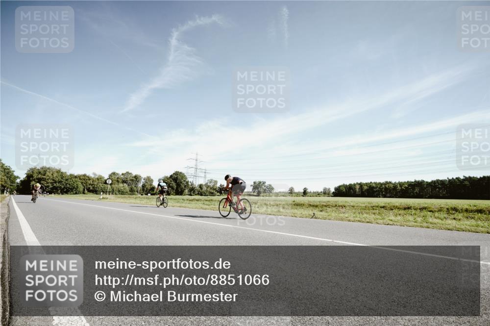07.09.2025 - 19. Norderstedt Triathlon Michael Burmester http://msf.ph/oto/8851066 07.09.2025 11:15:37 Radfahren 1160, 1168, 1176, 1228 meine-sportfotos.de