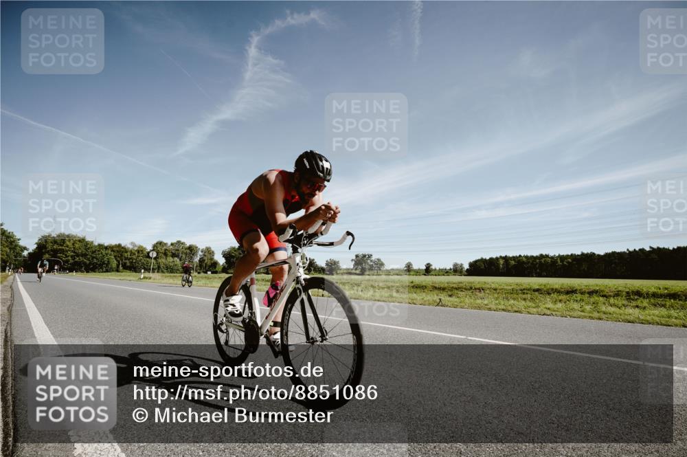07.09.2025 - 19. Norderstedt Triathlon Michael Burmester http://msf.ph/oto/8851086 07.09.2025 11:16:05 Radfahren 238, 1210 meine-sportfotos.de