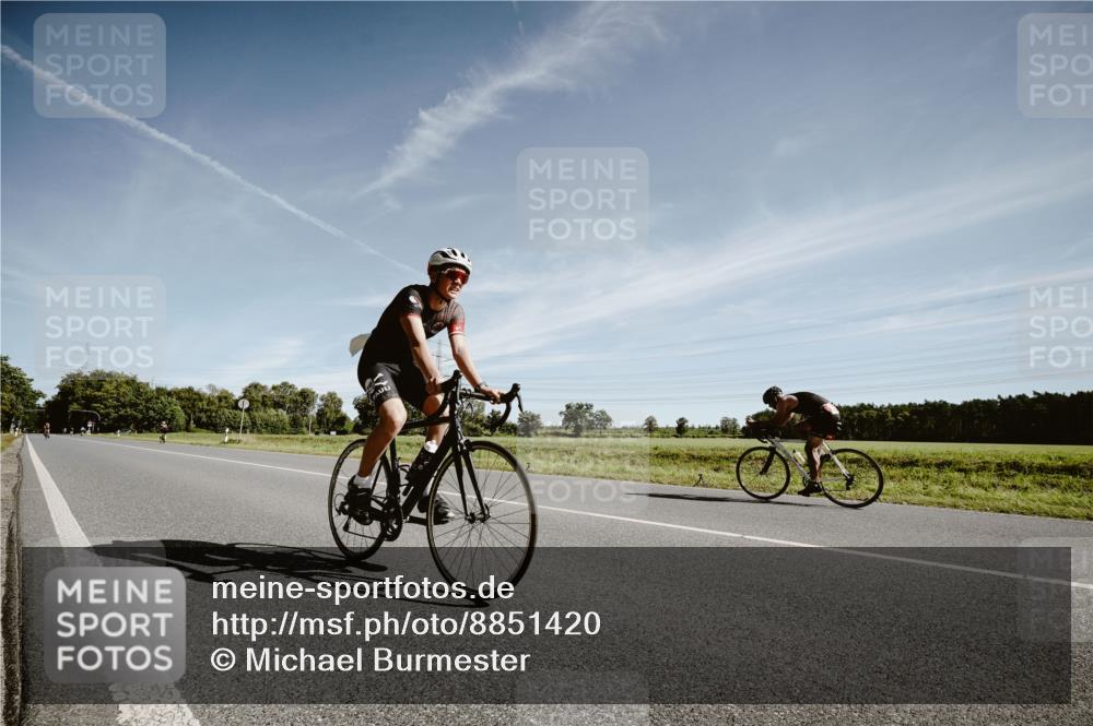 07.09.2025 - 19. Norderstedt Triathlon Michael Burmester http://msf.ph/oto/8851420 07.09.2025 11:21:45 Radfahren 821, 1156 meine-sportfotos.de
