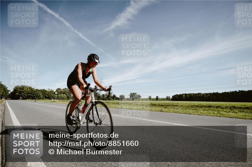 07.09.2025 - 19. Norderstedt Triathlon Michael Burmester http://msf.ph/oto/8851660 07.09.2025 11:25:25 Radfahren 1308 meine-sportfotos.de