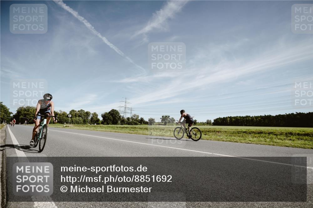 07.09.2025 - 19. Norderstedt Triathlon Michael Burmester http://msf.ph/oto/8851692 07.09.2025 11:26:06 Radfahren 1185 meine-sportfotos.de
