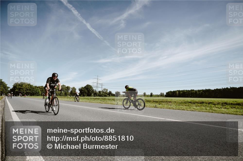 07.09.2025 - 19. Norderstedt Triathlon Michael Burmester http://msf.ph/oto/8851810 07.09.2025 11:27:16 Radfahren 796, 1198 meine-sportfotos.de