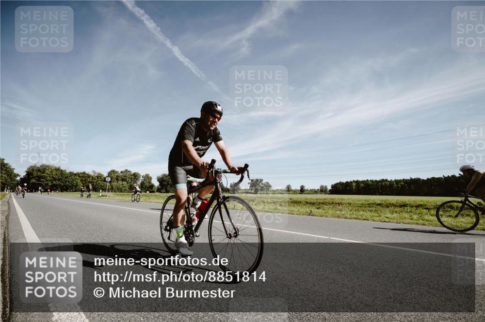 07.09.2025 - 19. Norderstedt Triathlon Michael Burmester http://msf.ph/oto/8851814 07.09.2025 11:27:16 Radfahren 796, 1198 meine-sportfotos.de