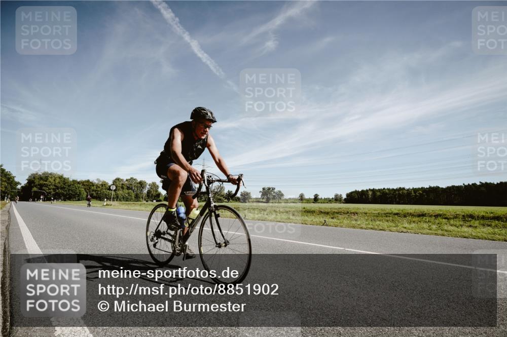 07.09.2025 - 19. Norderstedt Triathlon Michael Burmester http://msf.ph/oto/8851902 07.09.2025 11:28:01 Radfahren 296, 1279 meine-sportfotos.de