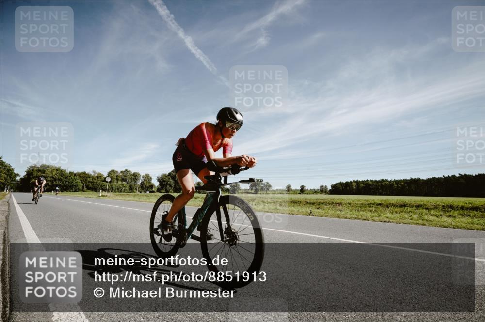 07.09.2025 - 19. Norderstedt Triathlon Michael Burmester http://msf.ph/oto/8851913 07.09.2025 11:28:12 Radfahren 204, 746 meine-sportfotos.de