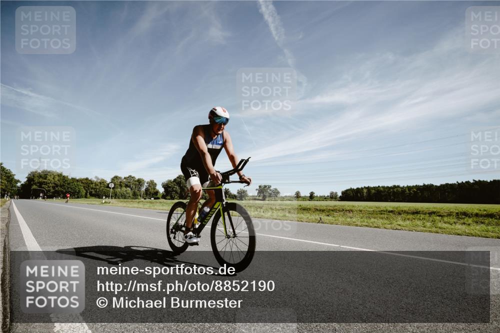 07.09.2025 - 19. Norderstedt Triathlon Michael Burmester http://msf.ph/oto/8852190 07.09.2025 11:31:39 Radfahren 710, 1186 meine-sportfotos.de