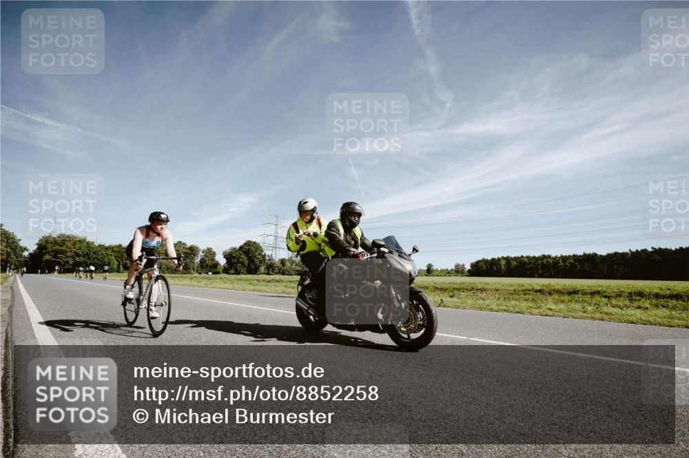 07.09.2025 - 19. Norderstedt Triathlon Michael Burmester http://msf.ph/oto/8852258 07.09.2025 11:32:46 Radfahren 774, 834, 1167 meine-sportfotos.de