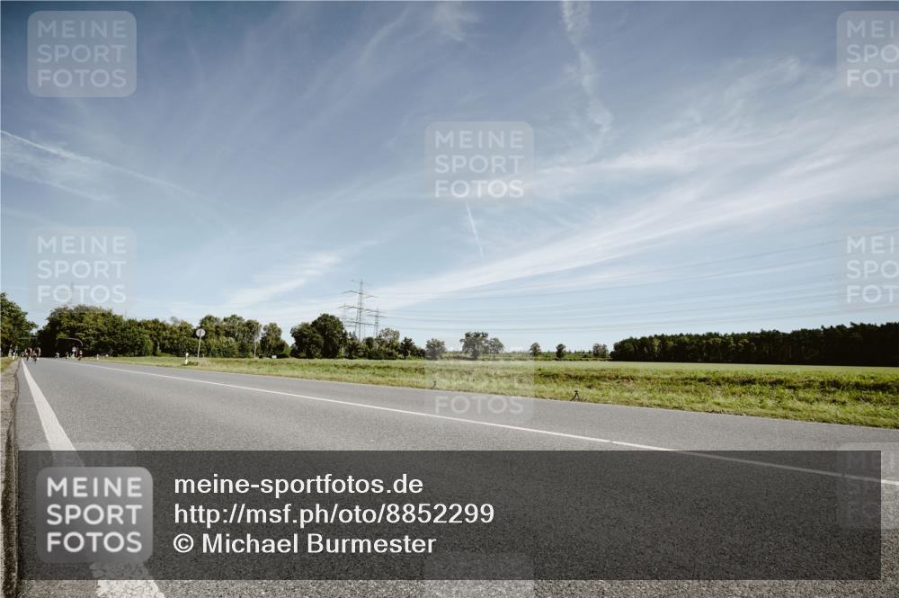07.09.2025 - 19. Norderstedt Triathlon Michael Burmester http://msf.ph/oto/8852299 07.09.2025 11:33:17 Radfahren 1340 meine-sportfotos.de