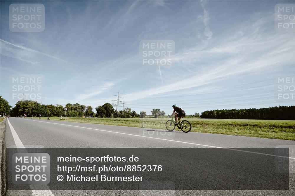07.09.2025 - 19. Norderstedt Triathlon Michael Burmester http://msf.ph/oto/8852376 07.09.2025 11:34:06 Radfahren  meine-sportfotos.de