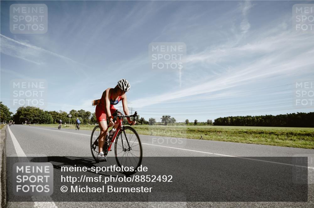 07.09.2025 - 19. Norderstedt Triathlon Michael Burmester http://msf.ph/oto/8852492 07.09.2025 11:35:26 Radfahren 1189 meine-sportfotos.de