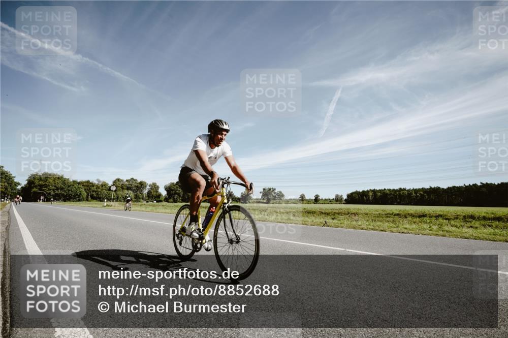 07.09.2025 - 19. Norderstedt Triathlon Michael Burmester http://msf.ph/oto/8852688 07.09.2025 11:38:18 Radfahren 782, 1219 meine-sportfotos.de