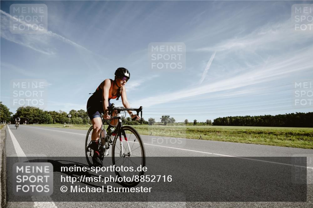 07.09.2025 - 19. Norderstedt Triathlon Michael Burmester http://msf.ph/oto/8852716 07.09.2025 11:38:42 Radfahren 136, 1195 meine-sportfotos.de