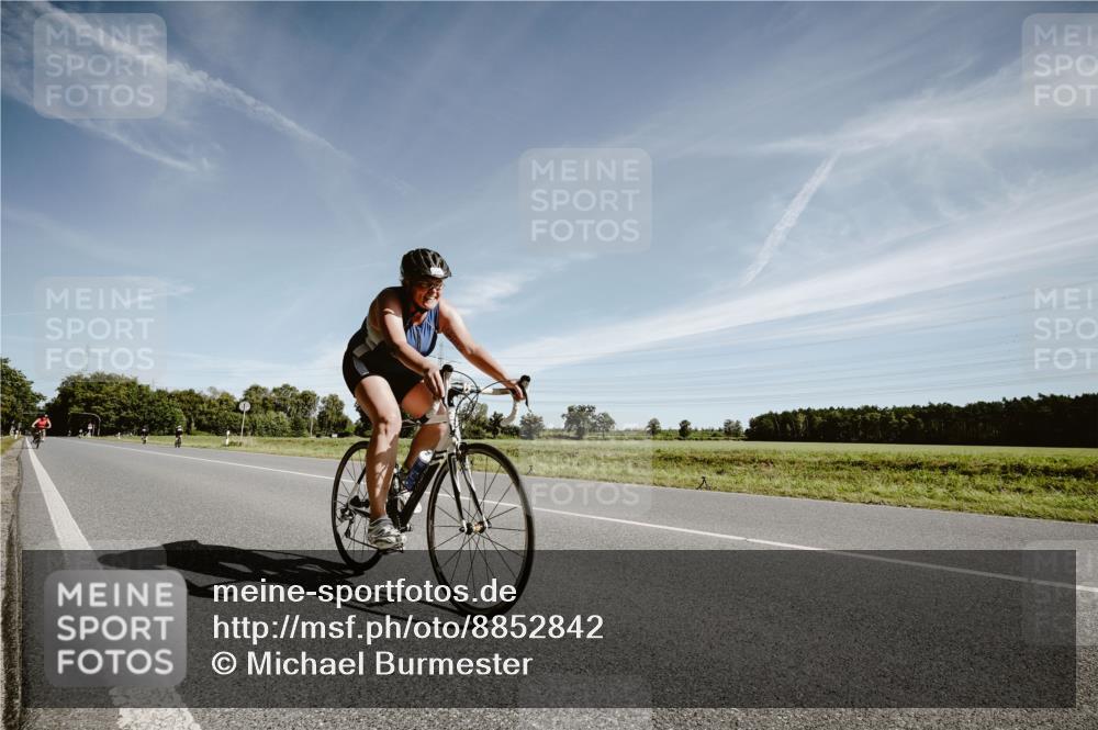 07.09.2025 - 19. Norderstedt Triathlon Michael Burmester http://msf.ph/oto/8852842 07.09.2025 11:40:18 Radfahren 229, 1315 meine-sportfotos.de