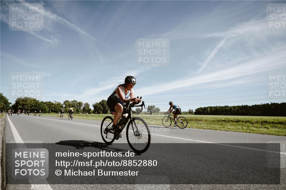 07.09.2025 - 19. Norderstedt Triathlon Michael Burmester http://msf.ph/oto/8852880 07.09.2025 11:40:52 Radfahren 779, 1358 meine-sportfotos.de